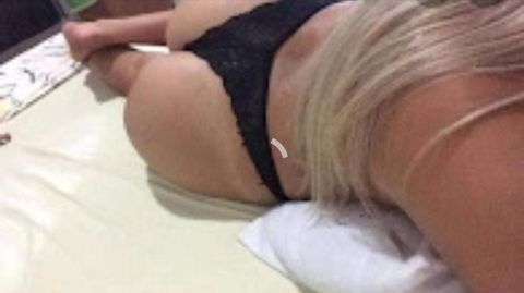 Amores atenciosa e carinhosa vem