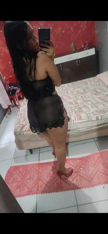 Sou uma garota sem frescura,muito profissional safada,que tem a realizar todos os seus desejos,fantasias (valor a parte ) só de camisinha,mais fotos no watts,me chama  🔥