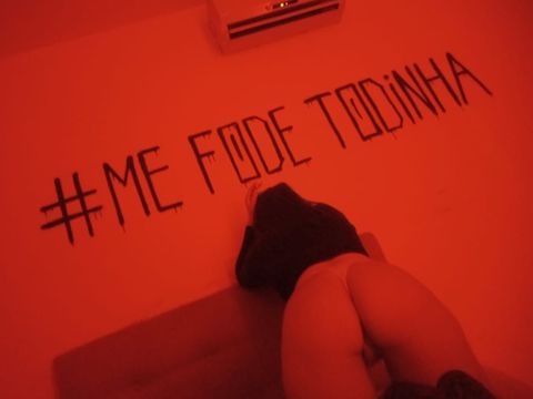 Morena estilo namoradinha  bem safadinha  de pele  bem branquinha  e  uma bunda  gg bem gostosa
