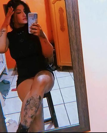 Novidade na cidade primeira vez fazendo e trabalhando nesse ramo mais trabalhando com muito prazer e claro recebendo faço tudo menos anal bem gostoso precisa só chama beijinh