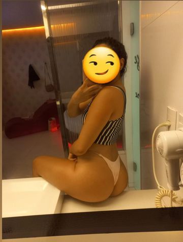 Clara é  uma mulher sensual e com sua beleza natural, cabelos longos encaracolados e com um olhar de lhe deixar louco. Capaz de realizar seus sonhos e fetiches🔥🍒 

Estou te esperando, só chamar no WhatsApp amor🌶🔥